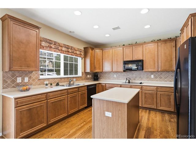 1601 S Buchanan Cir, Aurora, CO 80018