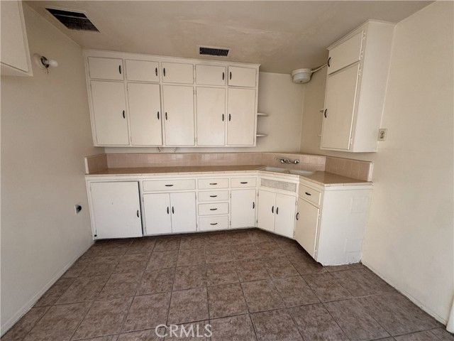 521 E Williams Street, Barstow, CA 92311