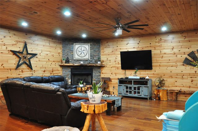 2510 Vz County Road 2403, Canton, TX 75103