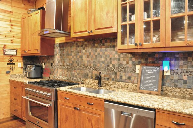 2510 Vz County Road 2403, Canton, TX 75103