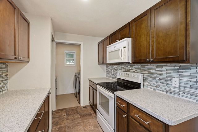4217 N Madison St, Spokane, WA 99205