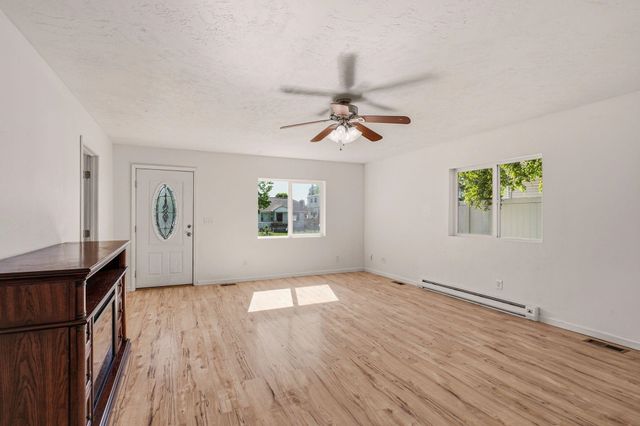 4217 N Madison St, Spokane, WA 99205