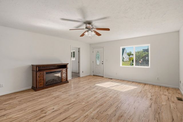 4217 N Madison St, Spokane, WA 99205