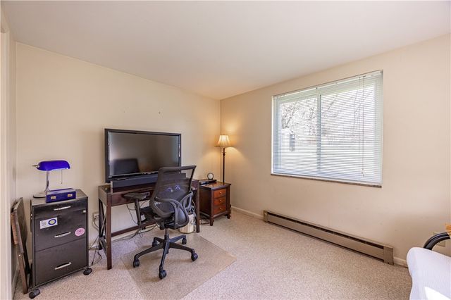 222 Glenview Dr, New Kensington, PA 15068