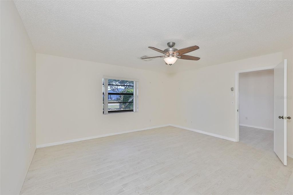Image 25 of property listing at 2321 LANCASTER DRIVE, Sun City Center, FL 33573