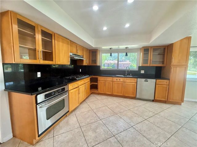 61 E Orange Grove, Arcadia, CA 91006