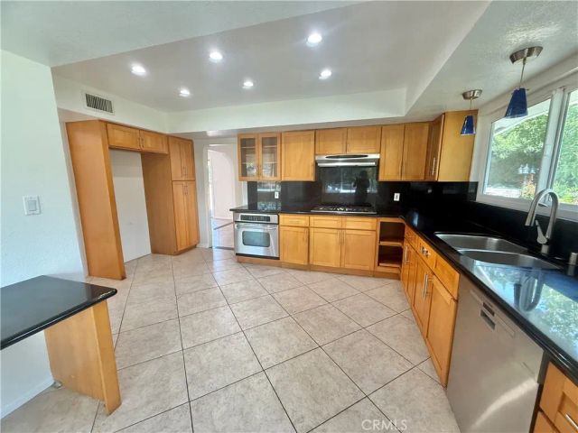 61 E Orange Grove, Arcadia, CA 91006