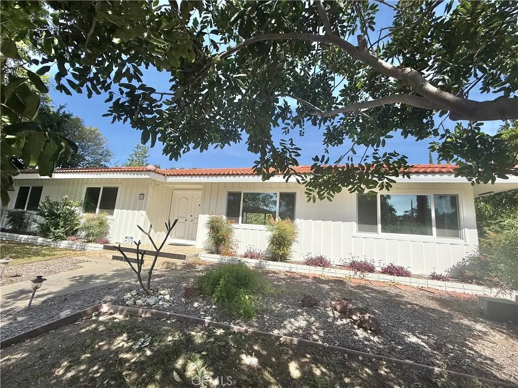61 E Orange Grove, Arcadia, CA 91006