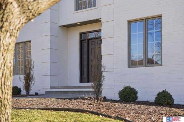 6321 Black Forest Drive, Lincoln, NE 68516