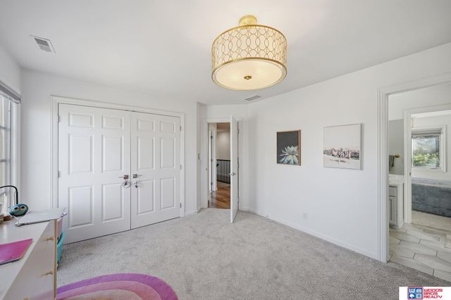 6321 Black Forest Drive, Lincoln, NE 68516