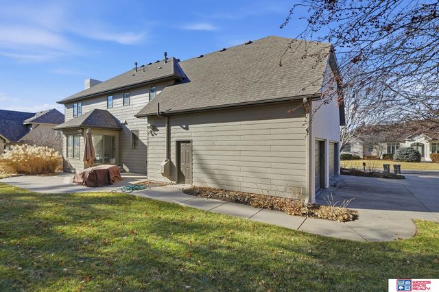 6321 Black Forest Drive, Lincoln, NE 68516