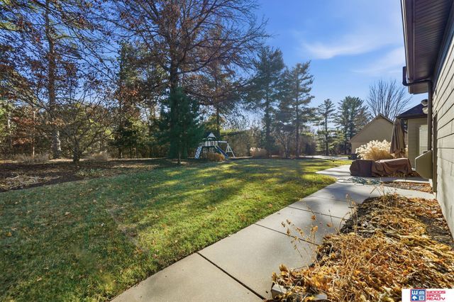 6321 Black Forest Drive, Lincoln, NE 68516