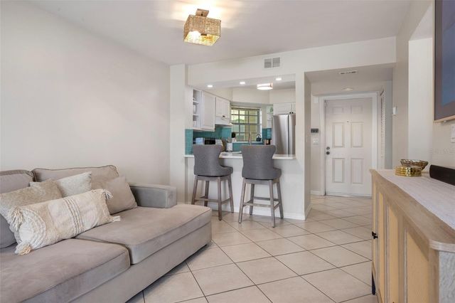 6915 STONES THROW CIRCLE N 3104, St Petersburg, FL 33710