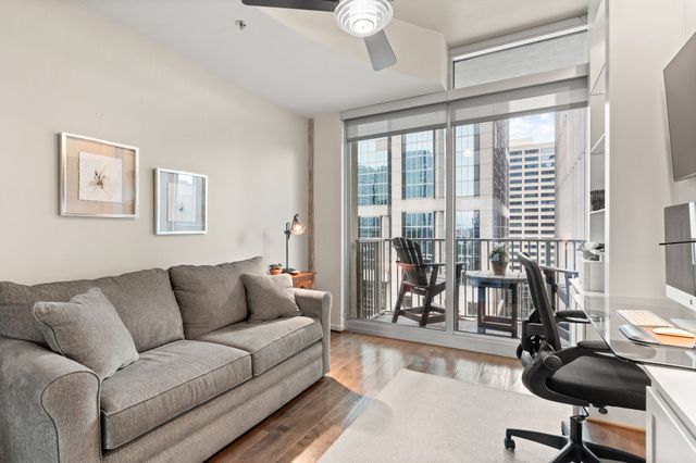 415 Church St Apt 1001, Nashville, TN 37219