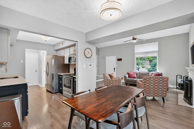 374 E Saint Clair Street, Indianapolis, IN 46202