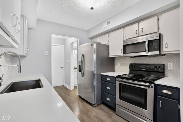 374 E Saint Clair Street, Indianapolis, IN 46202