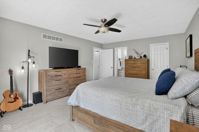 374 E Saint Clair Street, Indianapolis, IN 46202