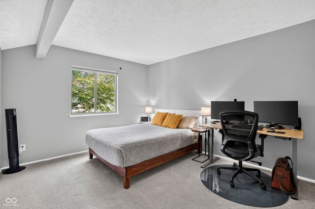 374 E Saint Clair Street, Indianapolis, IN 46202