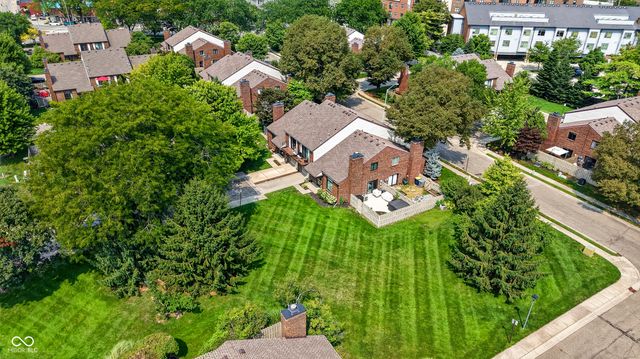 374 E Saint Clair Street, Indianapolis, IN 46202