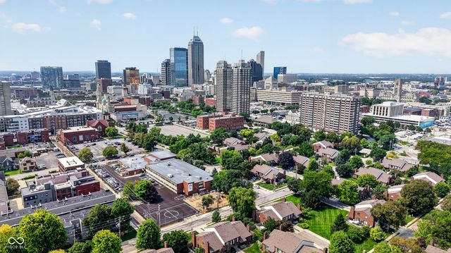 374 E Saint Clair Street, Indianapolis, IN 46202