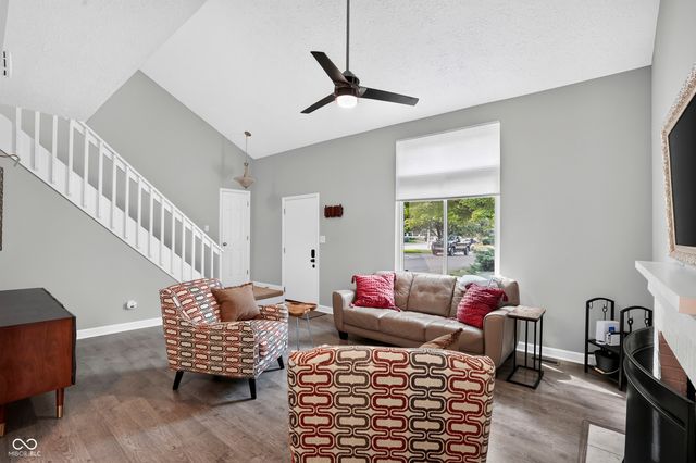 374 E Saint Clair Street, Indianapolis, IN 46202