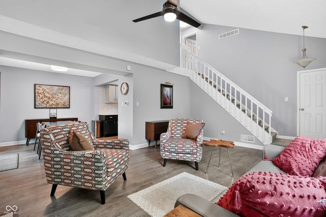 374 E Saint Clair Street, Indianapolis, IN 46202