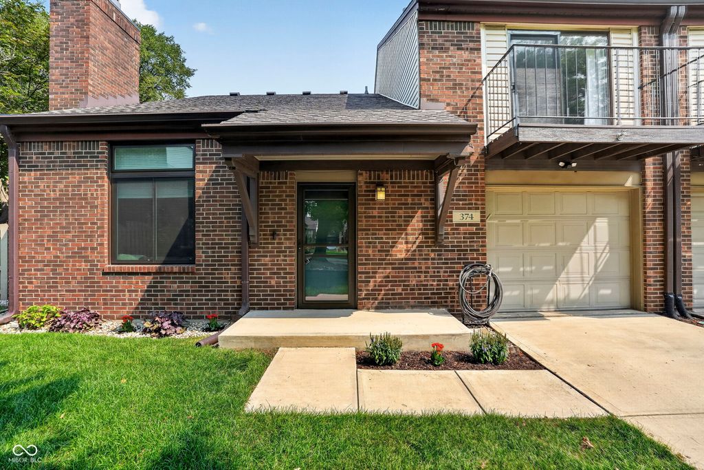374 E Saint Clair Street, Indianapolis, IN 46202