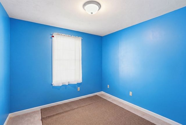 943 Stonegate Lndg, Dighton, MA 02764