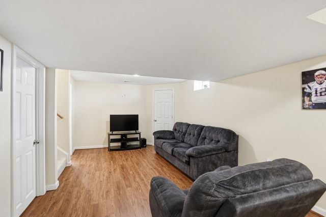 943 Stonegate Lndg, Dighton, MA 02764