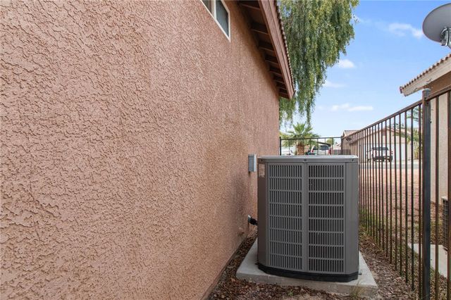 1633 E Segovia Way, Fort Mohave, AZ 86426