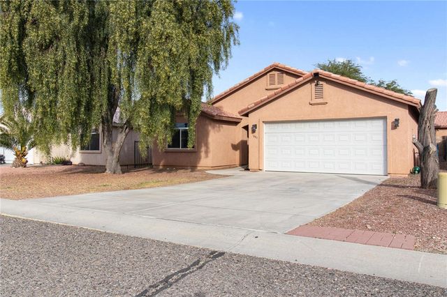 1633 E Segovia Way, Fort Mohave, AZ 86426