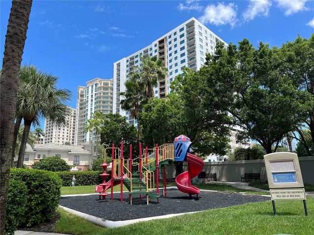 805 NORMANDY TRACE ROAD, Tampa, FL 33602