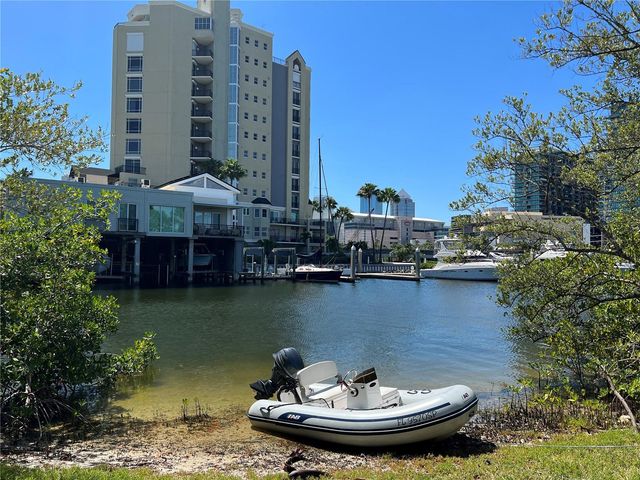 805 NORMANDY TRACE ROAD, Tampa, FL 33602