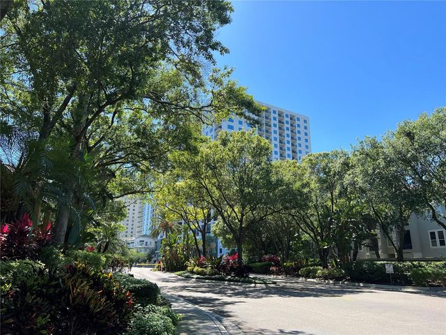 805 NORMANDY TRACE ROAD, Tampa, FL 33602