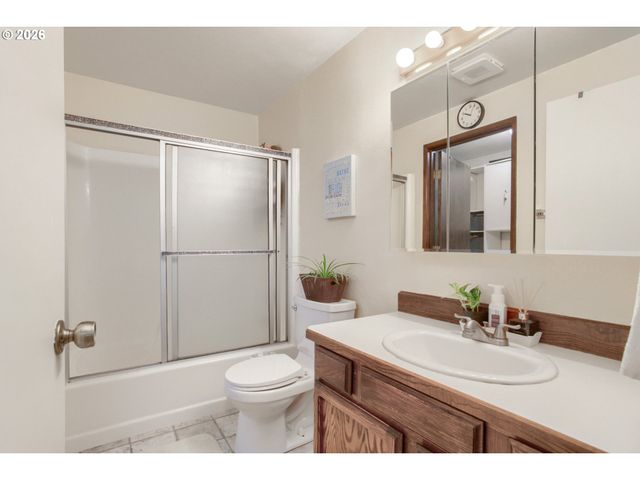 14633 Sw GRAYLING Ln, Beaverton, OR 97007