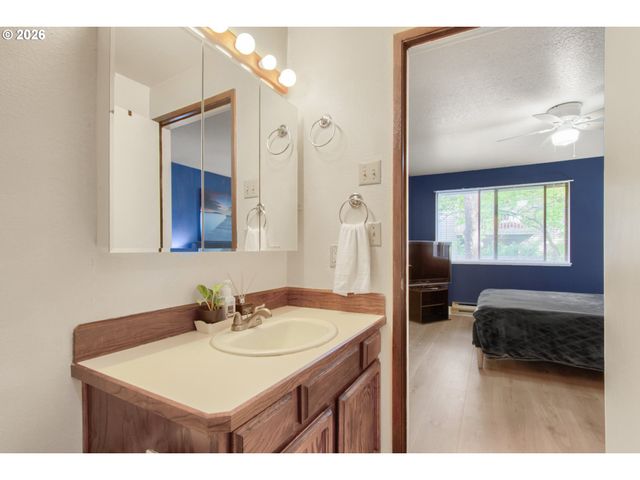 14633 Sw GRAYLING Ln, Beaverton, OR 97007