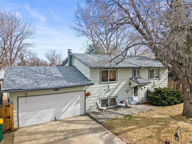 6106 Dunraven St, Golden, CO 80403