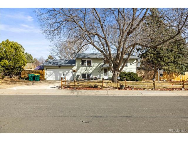 6106 Dunraven St, Golden, CO 80403