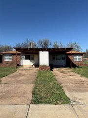 2029 W 24th St, Lawton, OK 73505