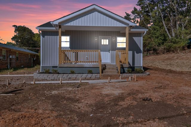 96 Cedarcrest Dr, Clarksville, TN 37042