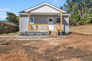 96 Cedarcrest Dr, Clarksville, TN 37042