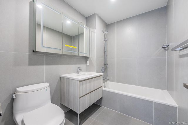 134-11 Franklin Avenue 6F, Flushing, NY 11355