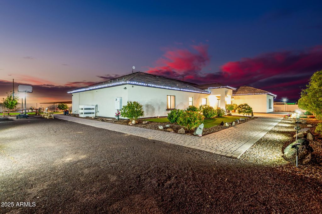 2817 S 195TH Lane, Buckeye, AZ 85326 — photo 2