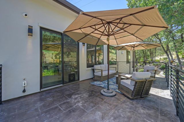 720 Deerbrooke Trl, Auburn, CA 95603