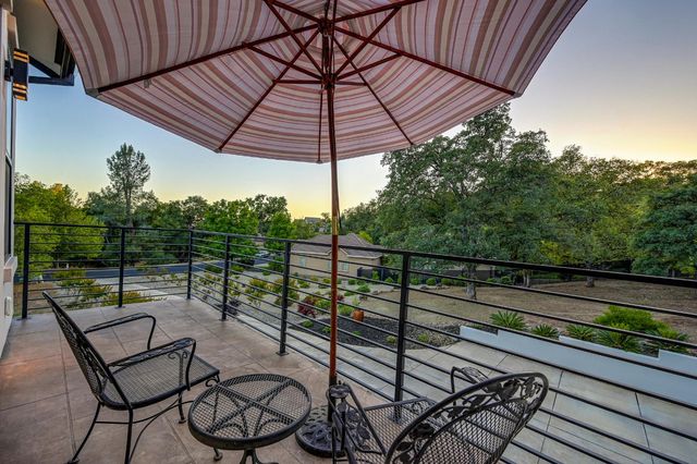 720 Deerbrooke Trl, Auburn, CA 95603