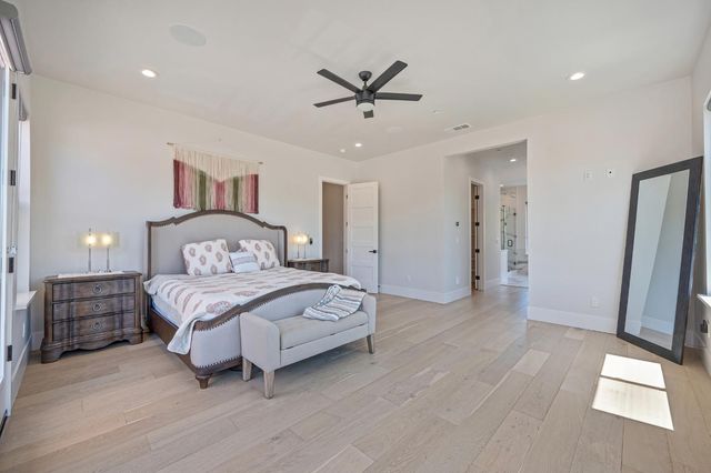 720 Deerbrooke Trl, Auburn, CA 95603