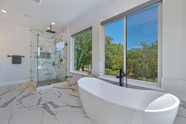 720 Deerbrooke Trl, Auburn, CA 95603