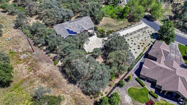 720 Deerbrooke Trl, Auburn, CA 95603