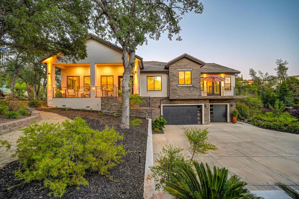 720 Deerbrooke Trl, Auburn, CA 95603