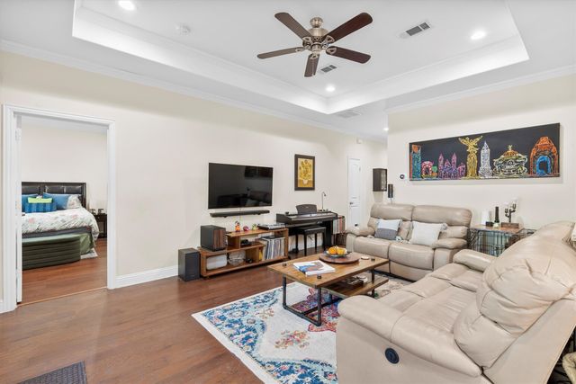 1317 Nolte Drive, Dallas, TX 75208